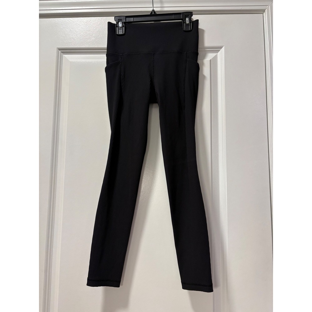 Athleta Chaturanga High Rise 7/8 Tight Black Ribbed Leggings XS w/ Pockets